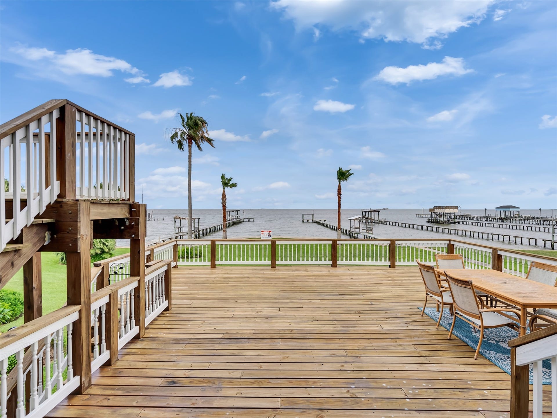 1309 8th Street, San Leon, TX 77539 Perfect deck area for entertaining. Entertain family and friends as you enjoy views of the water.