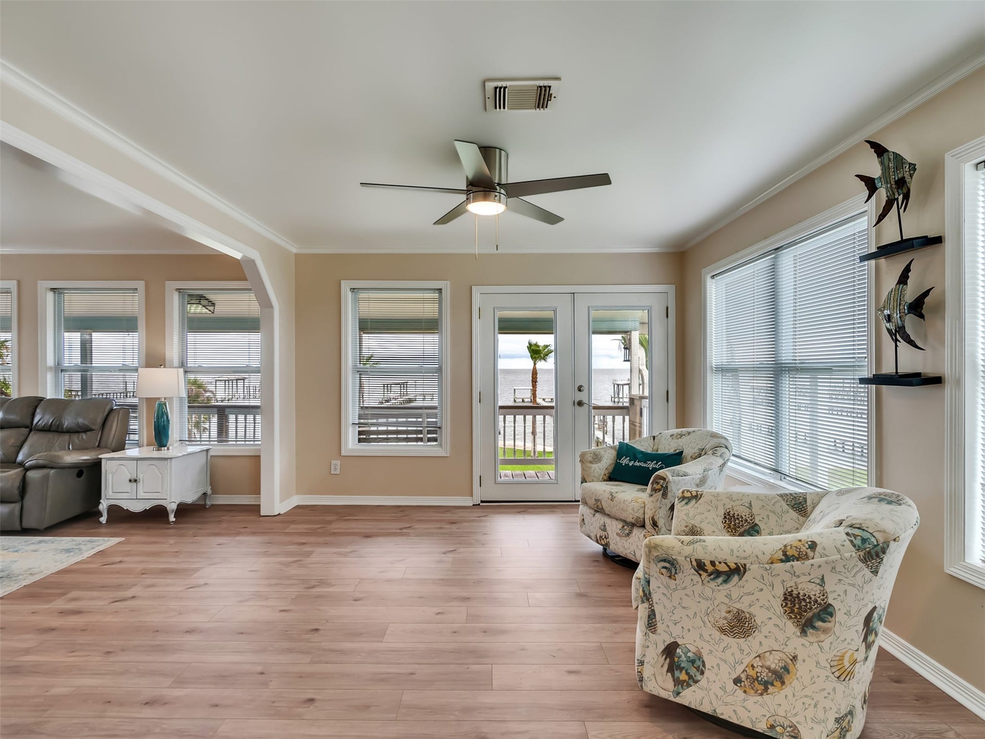 1309 8th Street, San Leon, TX 77539 Double doors leads you to the back deck.