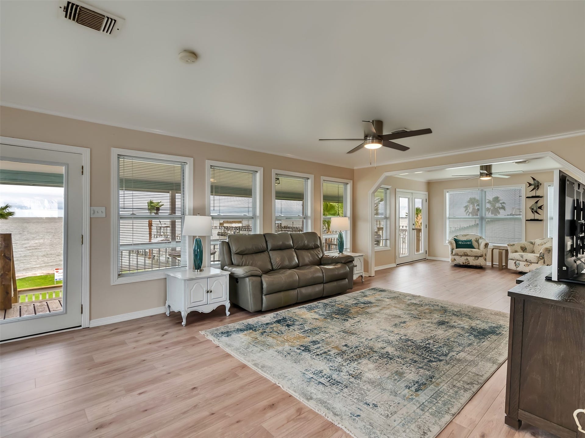 1309 8th Street, San Leon, TX 77539 Open family room located on the third floor.