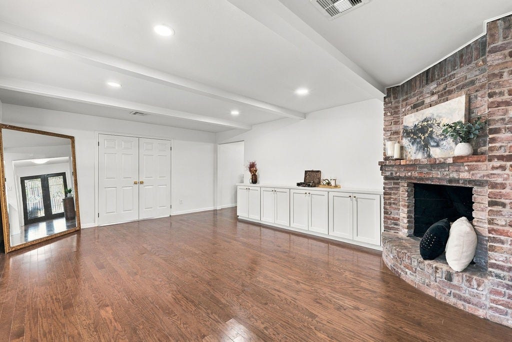 1326 Saxony Lane, Houston, TX 77058