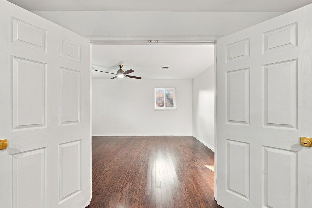 1326 Saxony Lane, Houston, TX 77058