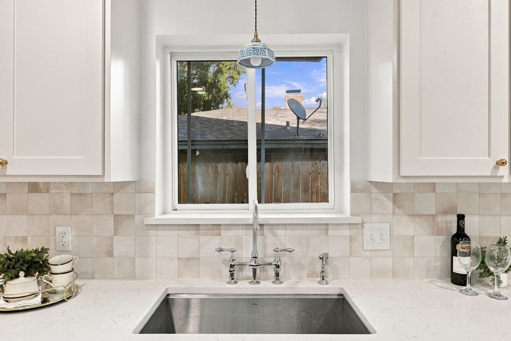 1326 Saxony Lane, Houston, TX 77058
