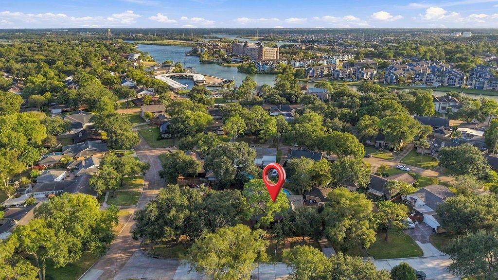 1326 Saxony Lane, Houston, TX 77058