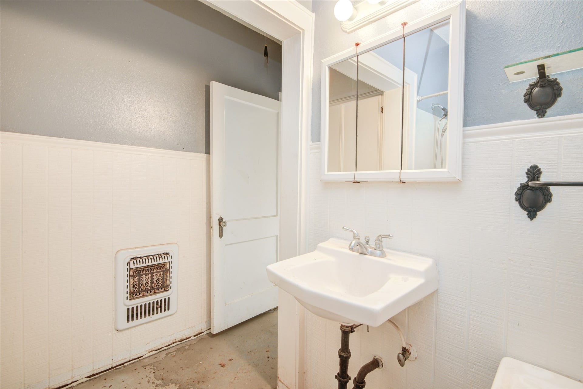 508 E 2nd Street, Sweeny, TX 77480 508 E 2nd Street, Sweeny, TX 77480
