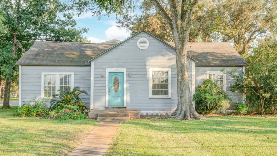 Property photo for 508 E 2nd Street, Sweeny, TX