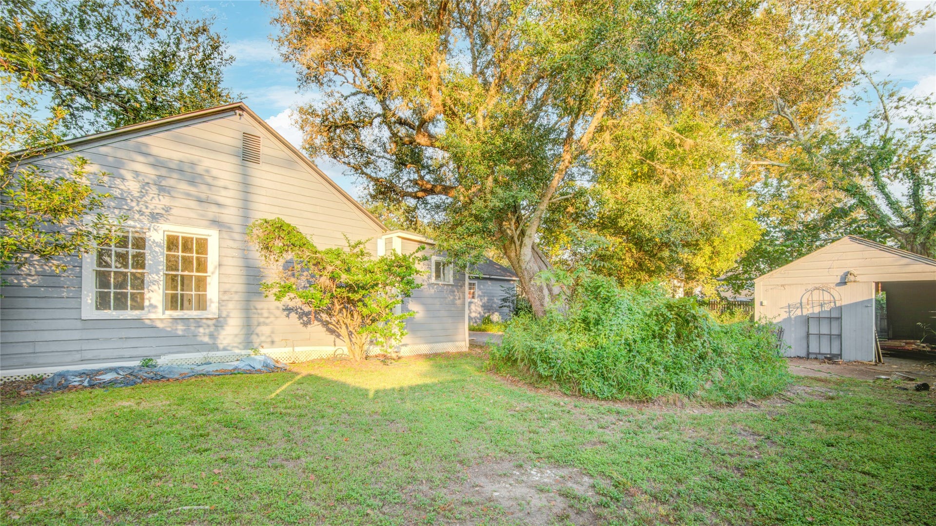 508 E 2nd Street, Sweeny, TX 77480 508 E 2nd Street, Sweeny, TX 77480