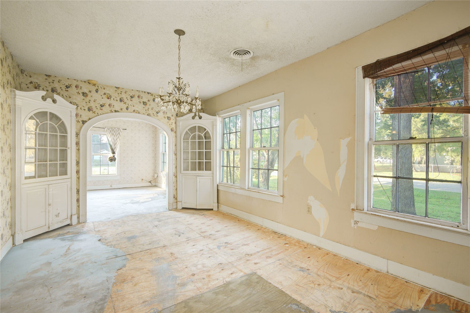 508 E 2nd Street, Sweeny, TX 77480 508 E 2nd Street, Sweeny, TX 77480