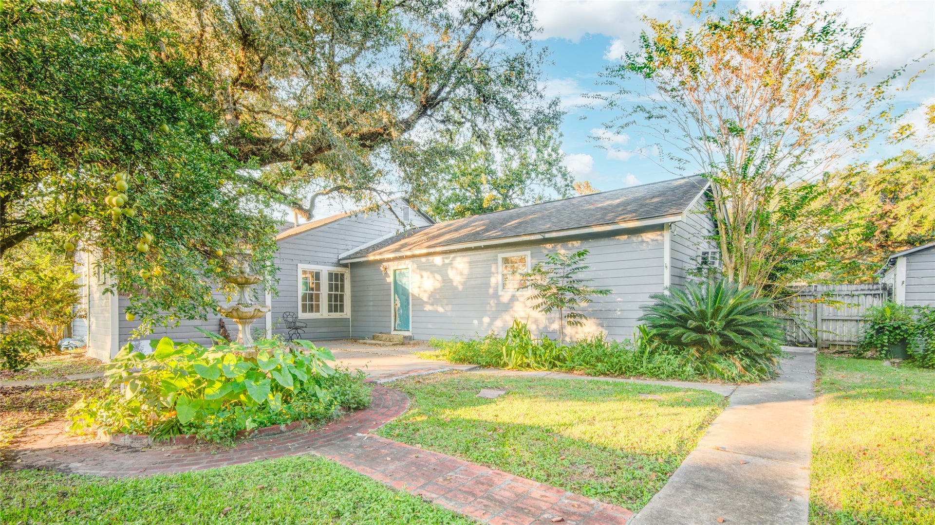 508 E 2nd Street, Sweeny, TX 77480 508 E 2nd Street, Sweeny, TX 77480