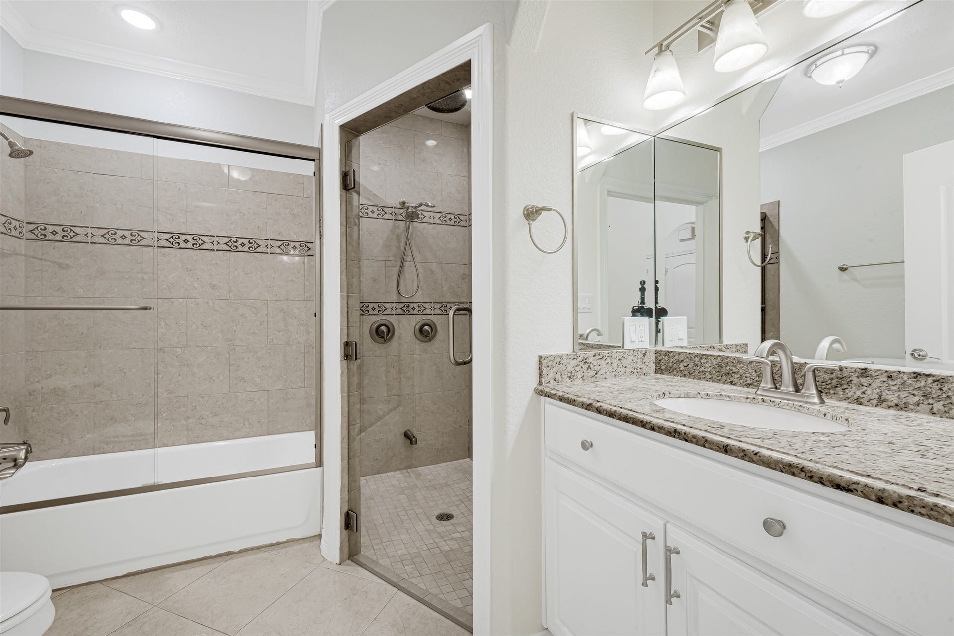 404 Moss Street, Houston, TX 77009