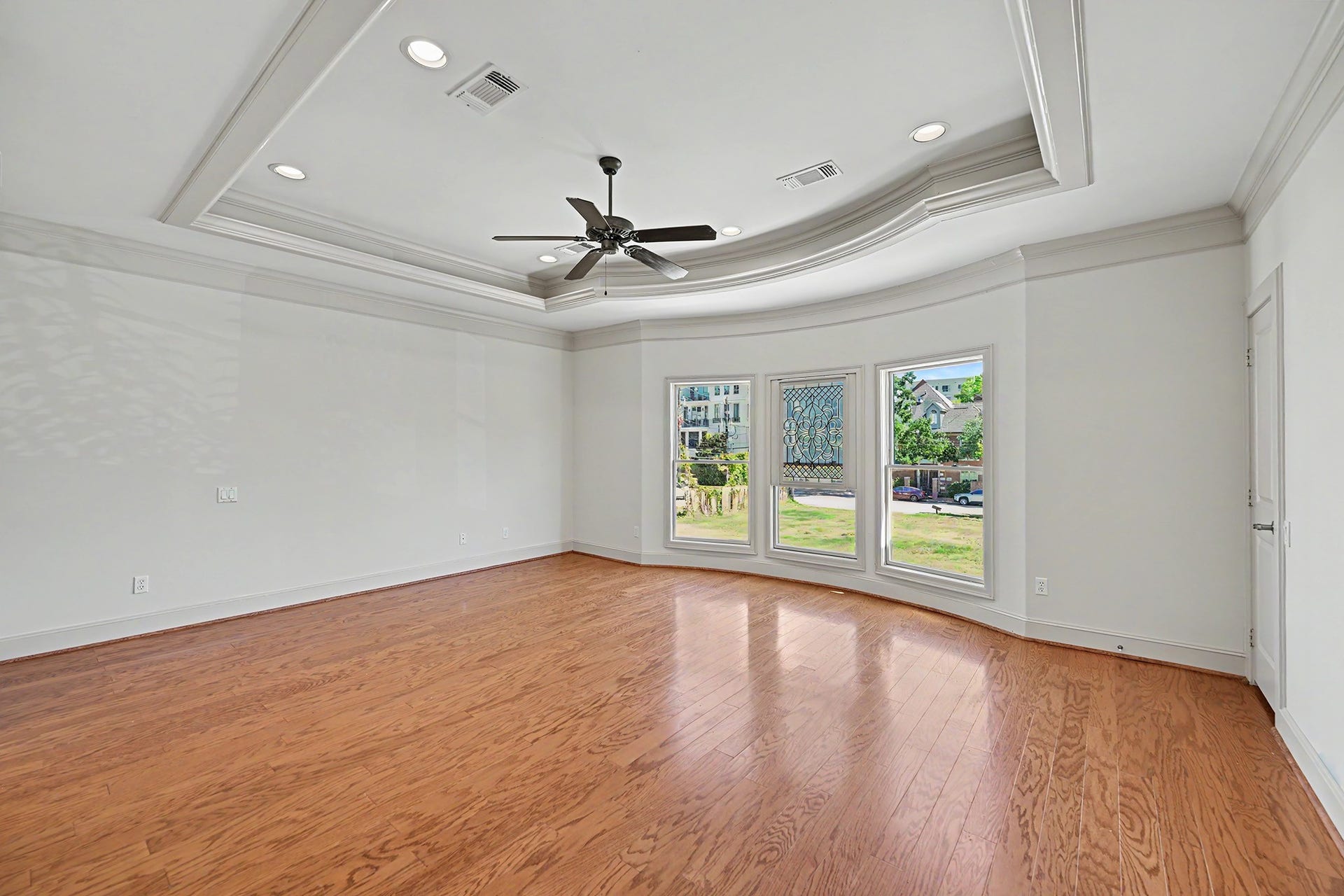 2410 Mimosa Drive, Houston, TX 77019 Primary retreat