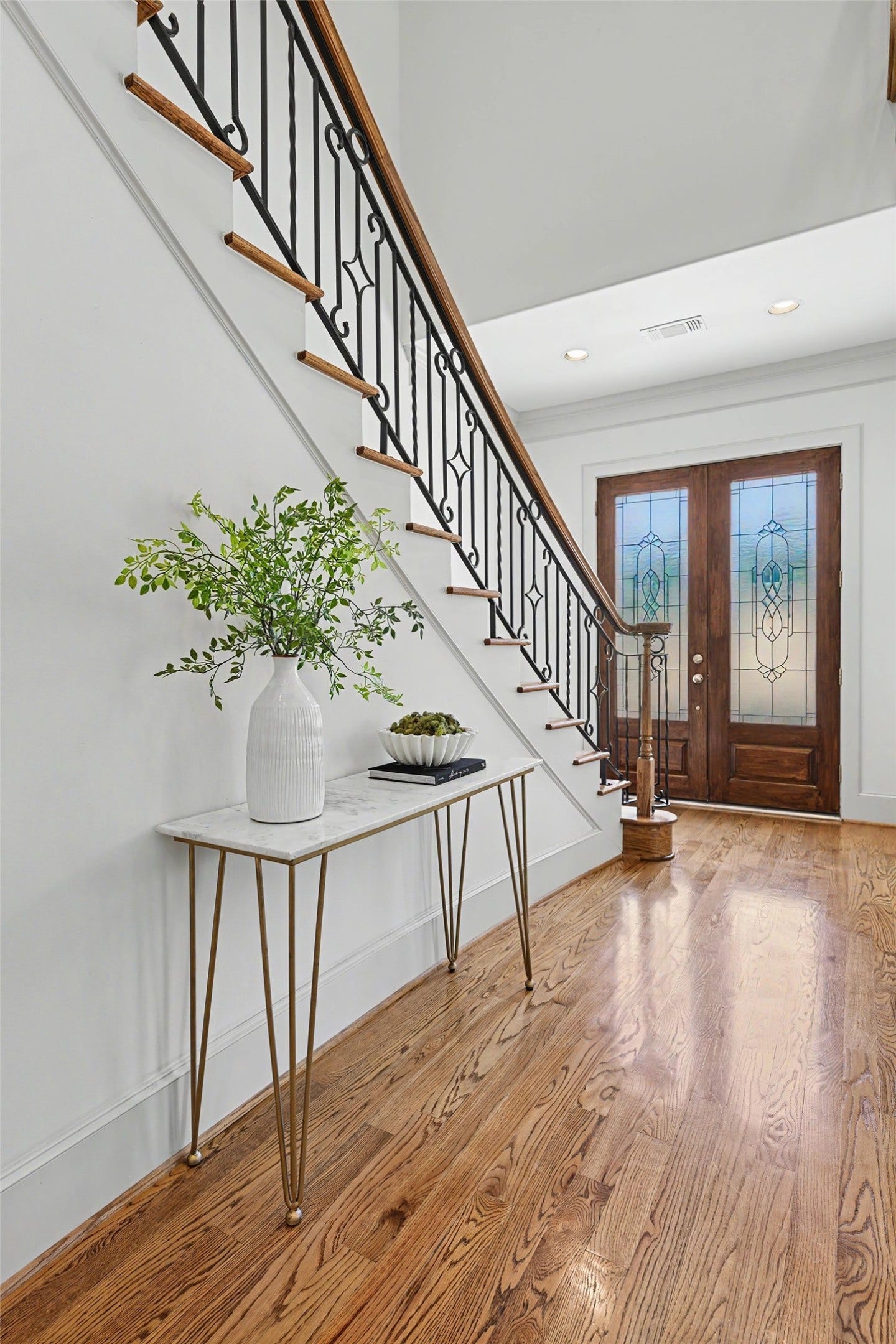 2410 Mimosa Drive, Houston, TX 77019 Welcome home!