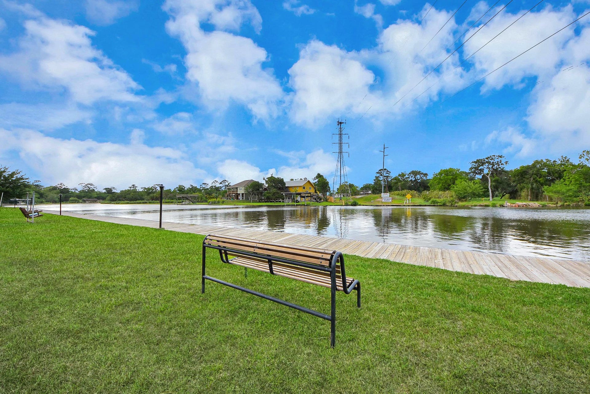 2117 Casa Rio Circle, Dickinson, TX 77539 2117 Casa Rio Circle, Dickinson, TX 77539
