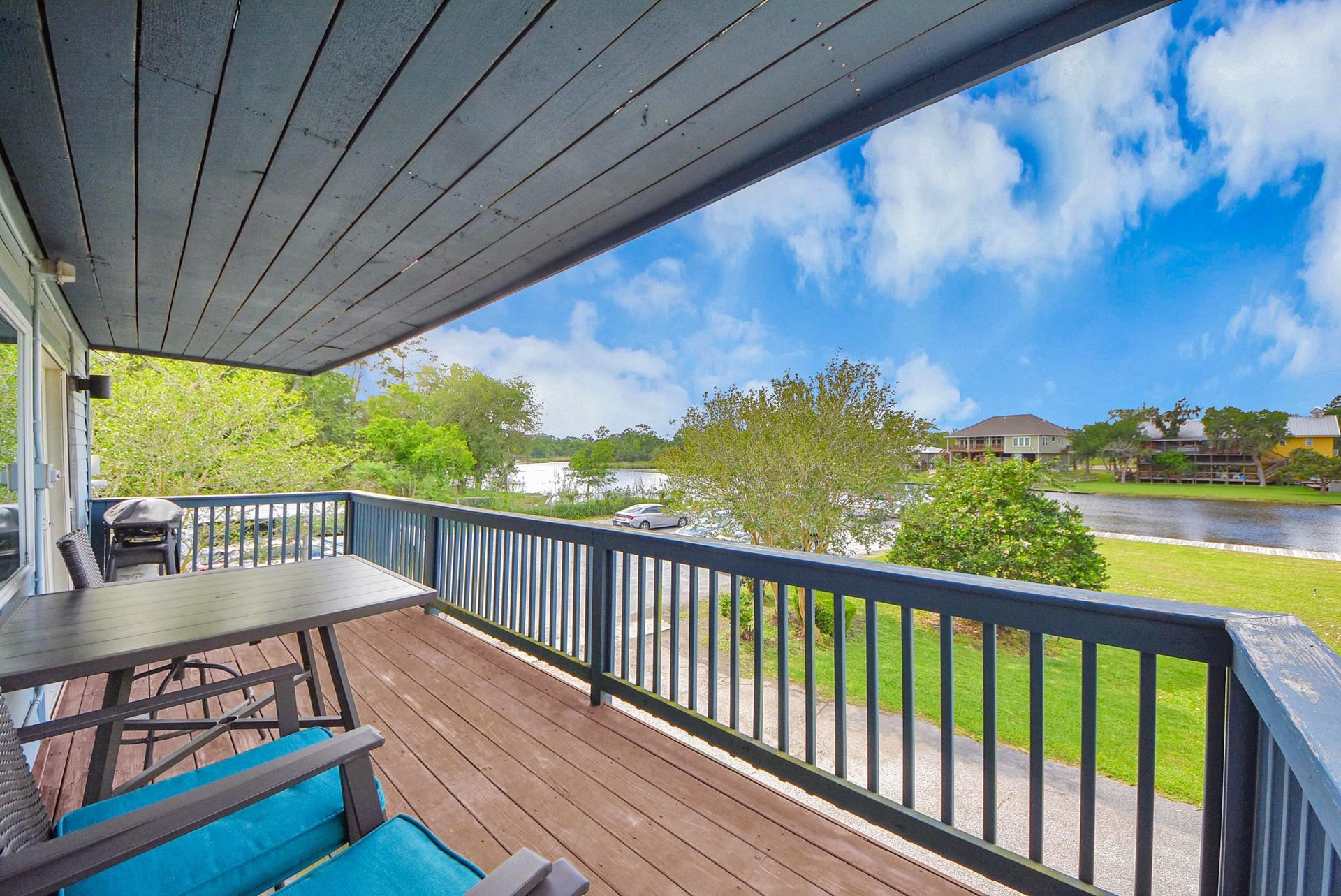 2117 Casa Rio Circle, Dickinson, TX 77539 2117 Casa Rio Circle, Dickinson, TX 77539