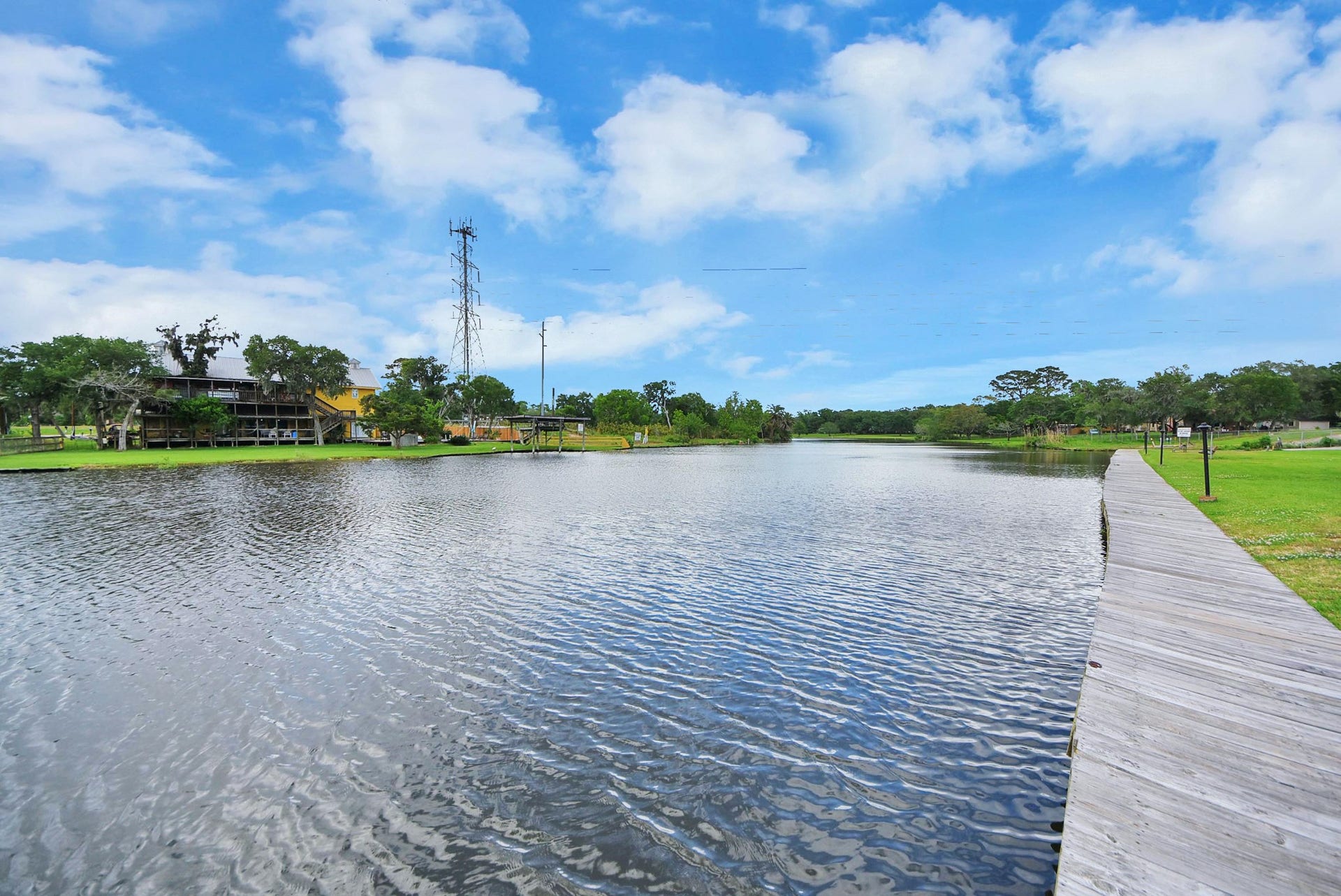 2117 Casa Rio Circle, Dickinson, TX 77539 Fishing
