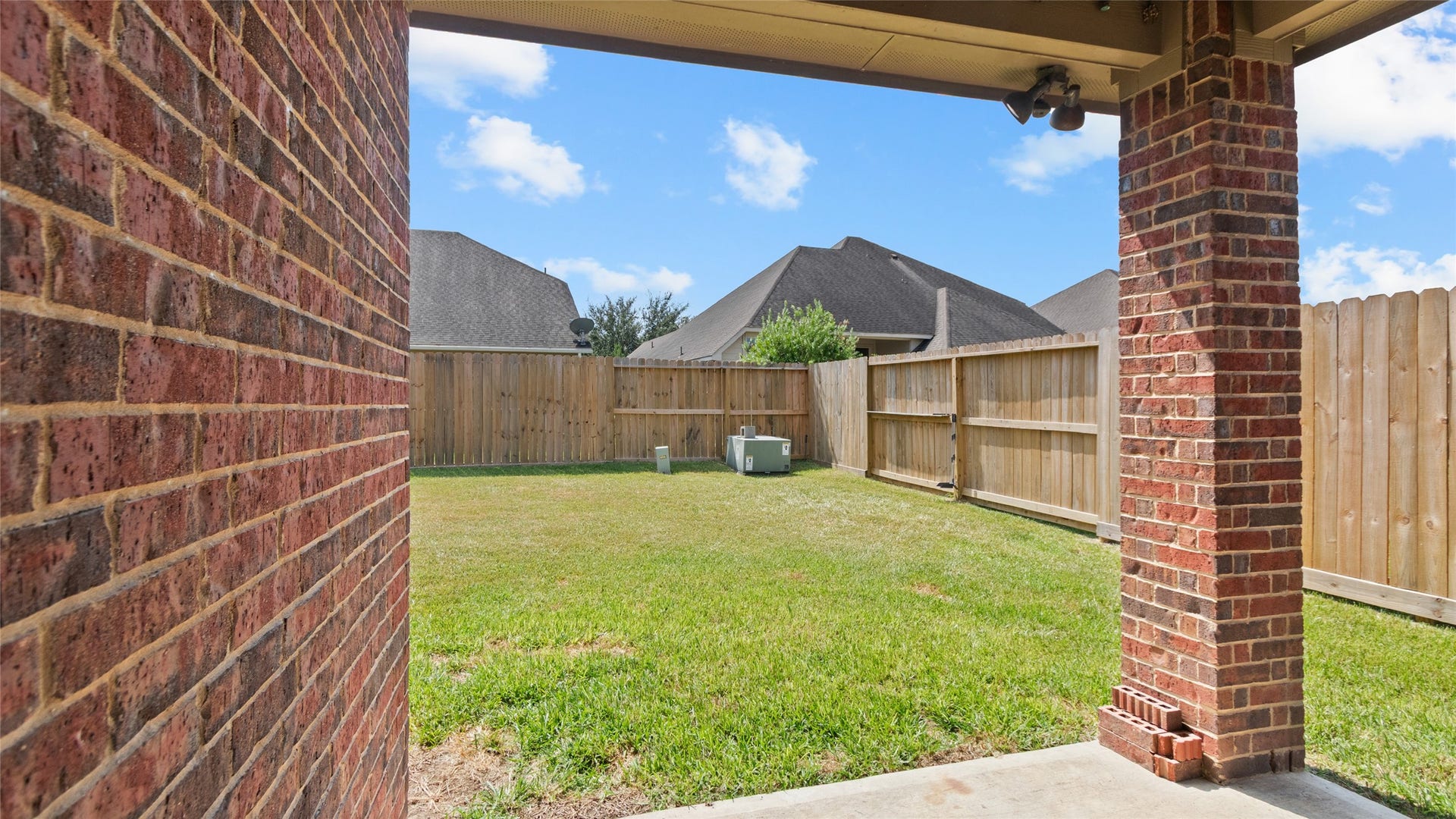 2710 Secret Falls Court, Pearland, TX 77089 2710 Secret Falls Court, Pearland, TX 77089