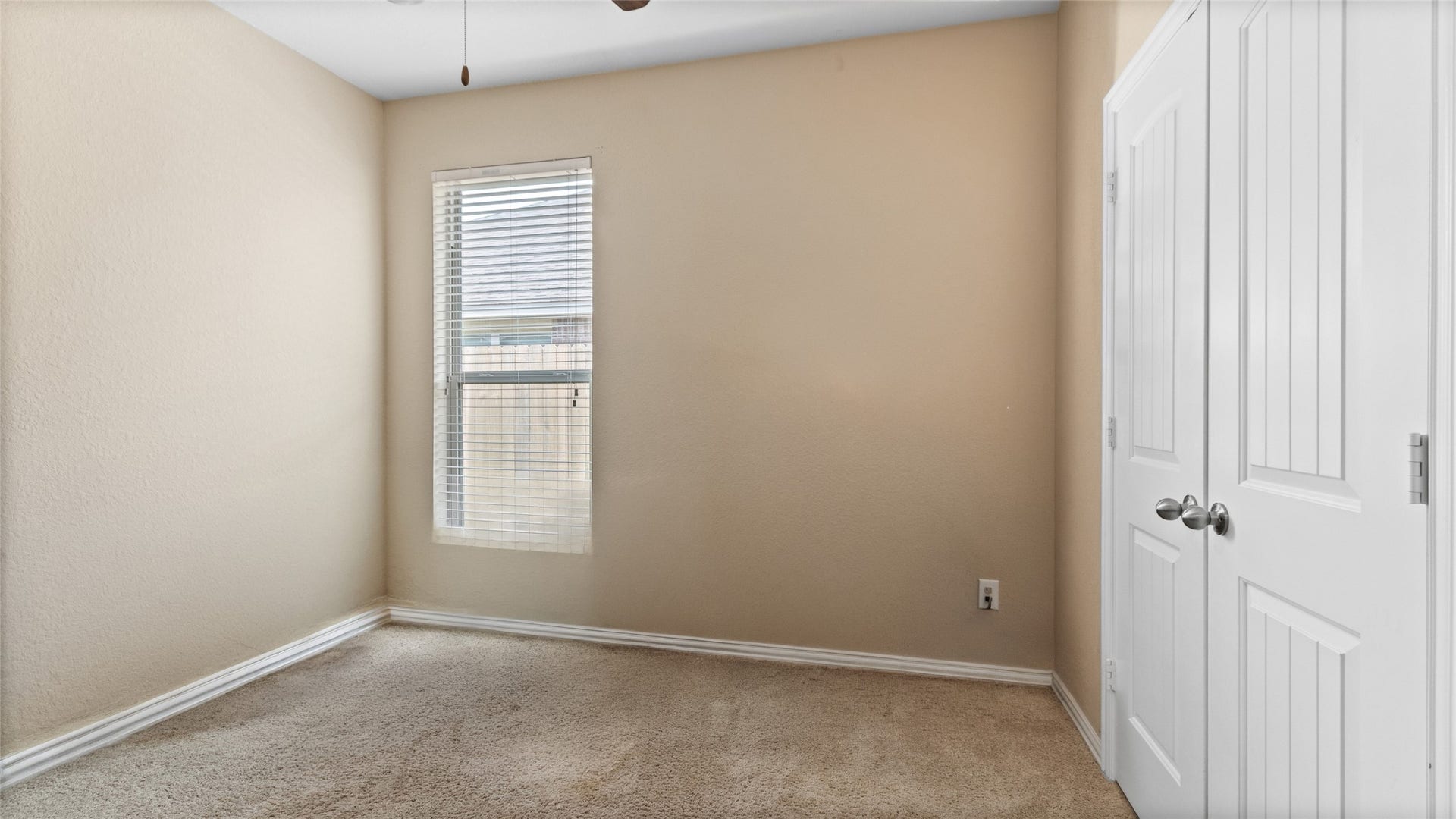 2710 Secret Falls Court, Pearland, TX 77089 2710 Secret Falls Court, Pearland, TX 77089