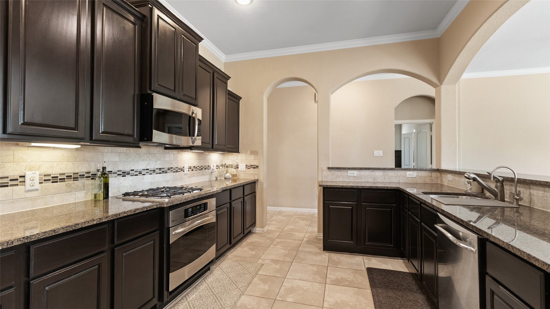 2710 Secret Falls Court, Pearland, TX 77089 2710 Secret Falls Court, Pearland, TX 77089