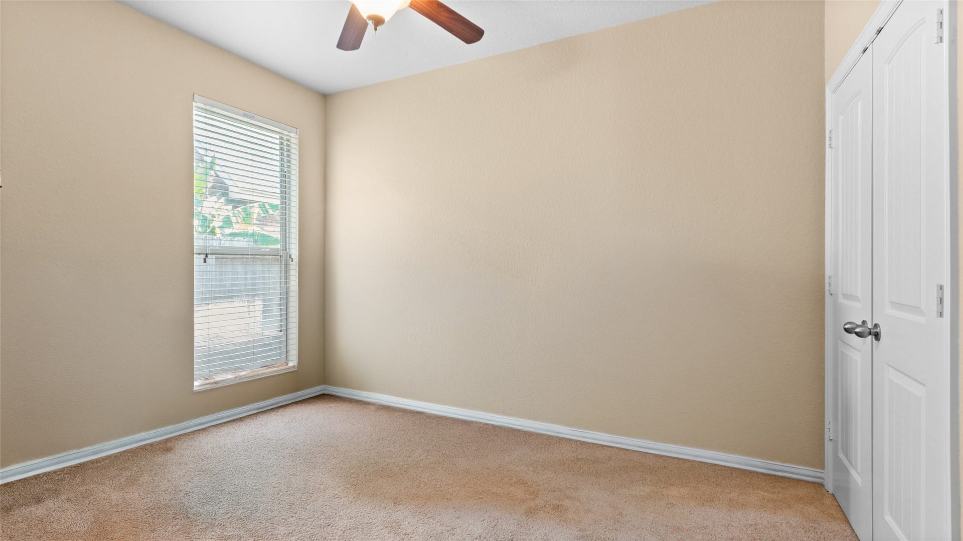 2710 Secret Falls Court, Pearland, TX 77089 2710 Secret Falls Court, Pearland, TX 77089