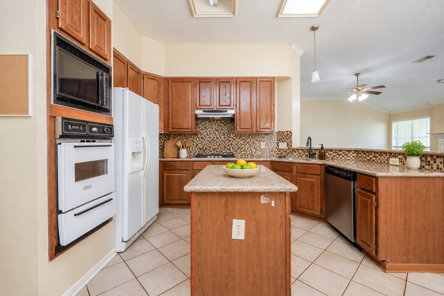 4230 Torrey Creek Lane, Houston, TX 77014