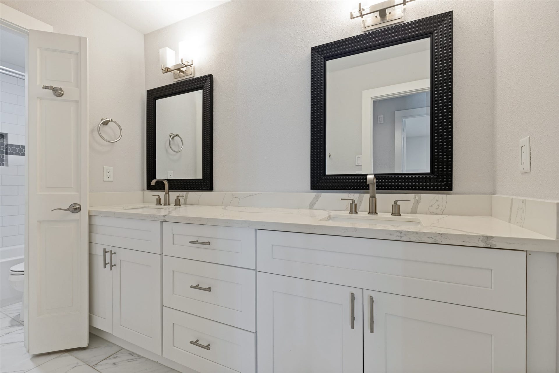 8849 Larston Street, Spring Valley Village, TX 77055 2nd Bathroom