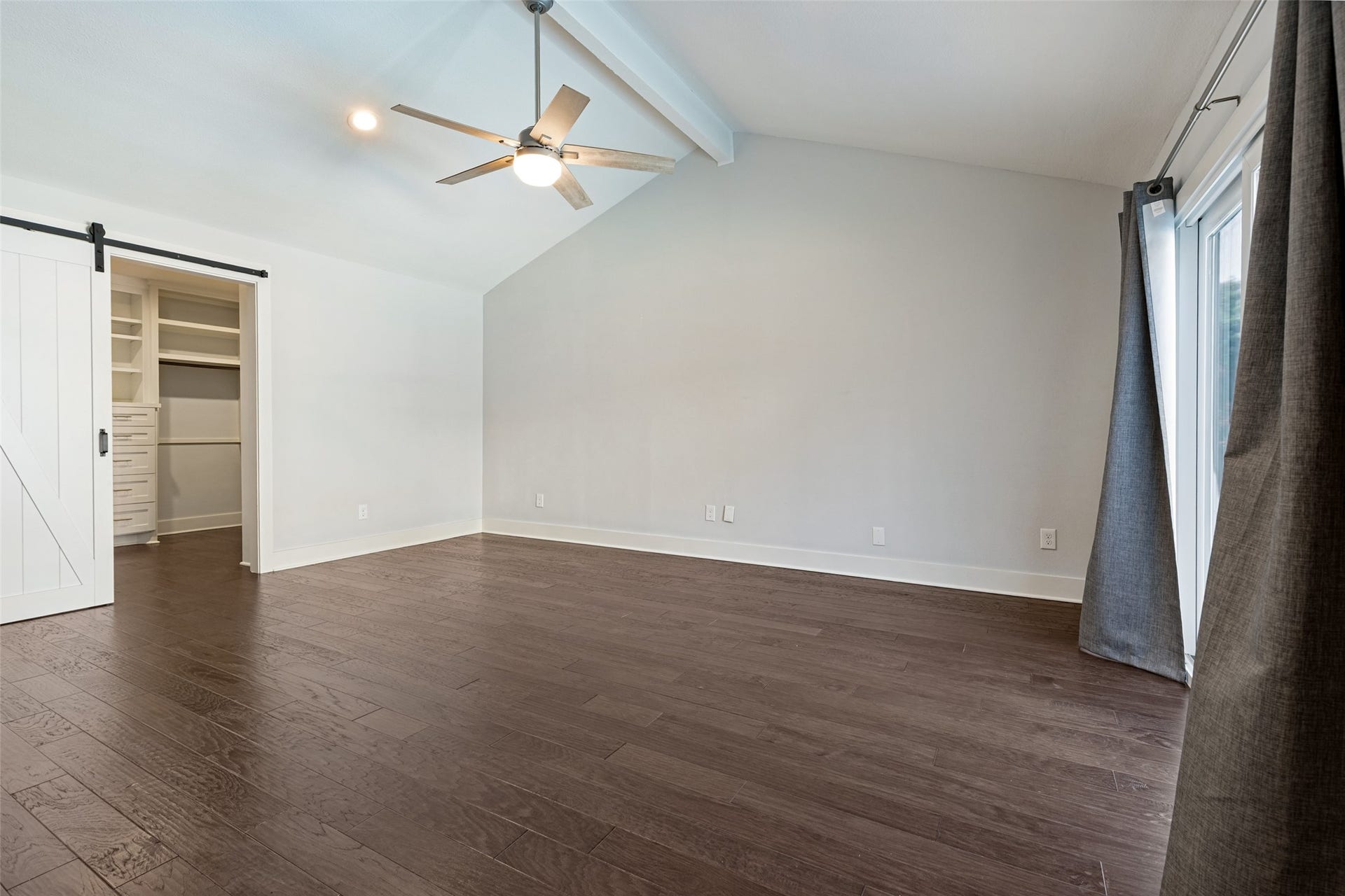 8849 Larston Street, Spring Valley Village, TX 77055 Primary Bedroom