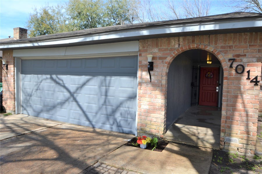 Property photo for 7014 Dickson Way, Missouri City, TX