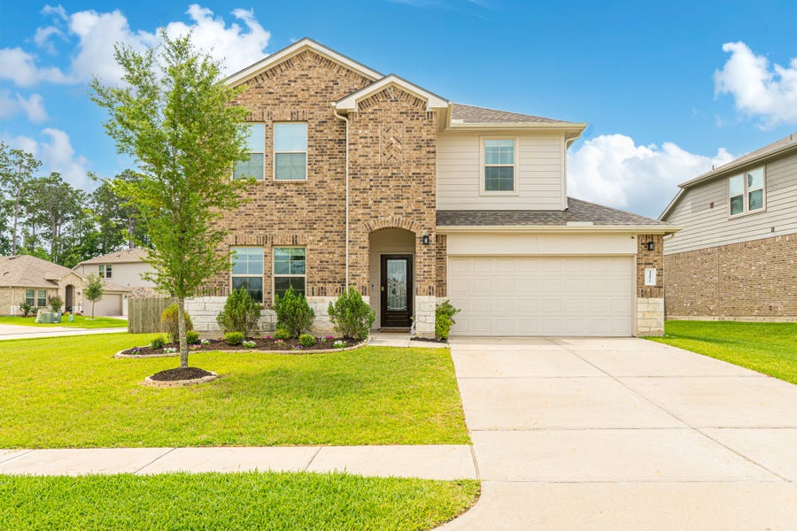 Property photo for 14077 Sharktooth Hill Lane, Conroe, TX