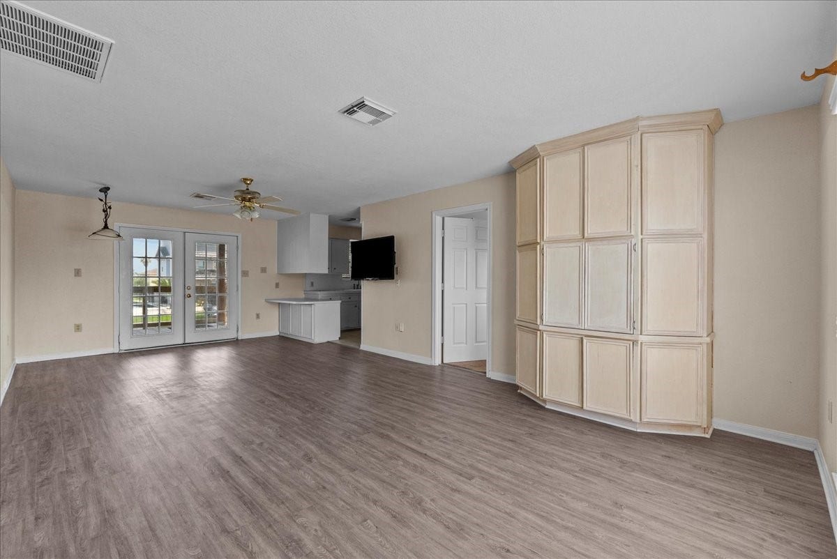 984 Bonita Street, Bayou Vista, TX 77563 984 Bonita Street, Bayou Vista, TX 77563