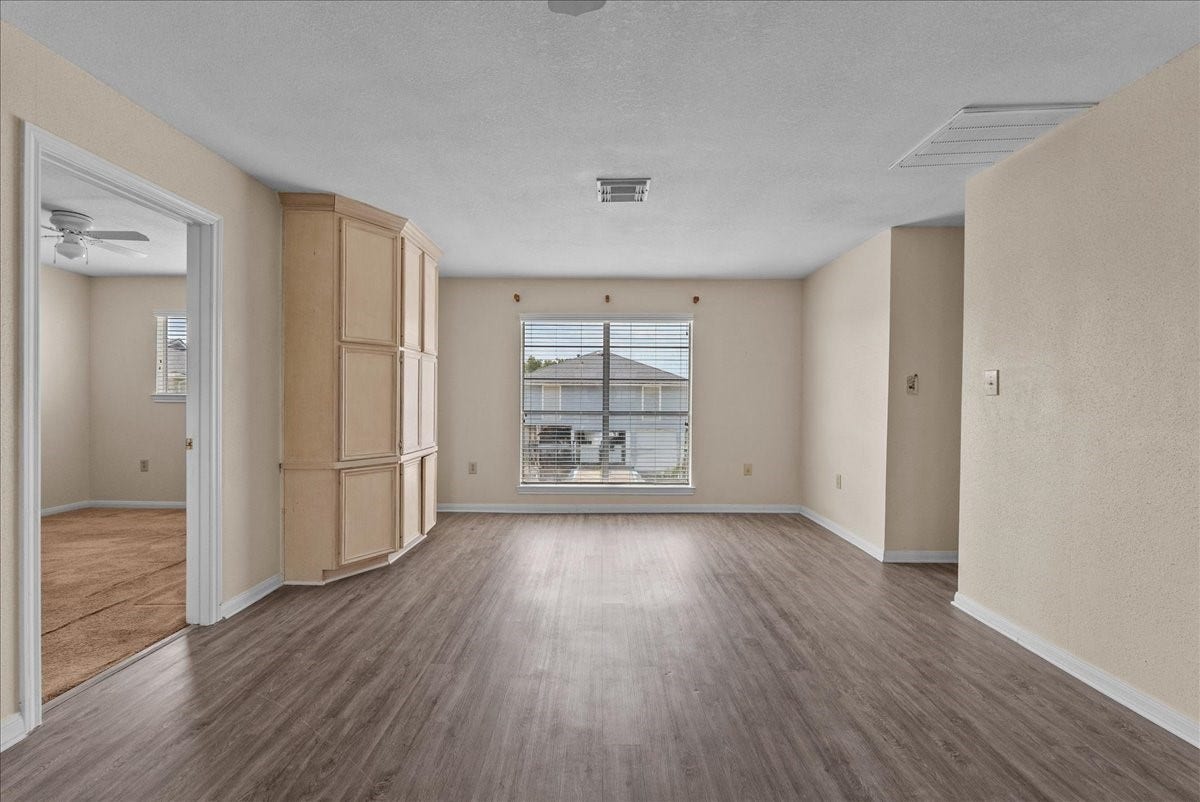 984 Bonita Street, Bayou Vista, TX 77563 984 Bonita Street, Bayou Vista, TX 77563