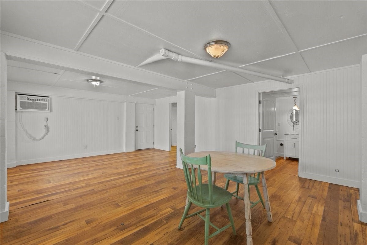 984 Bonita Street, Bayou Vista, TX 77563 984 Bonita Street, Bayou Vista, TX 77563