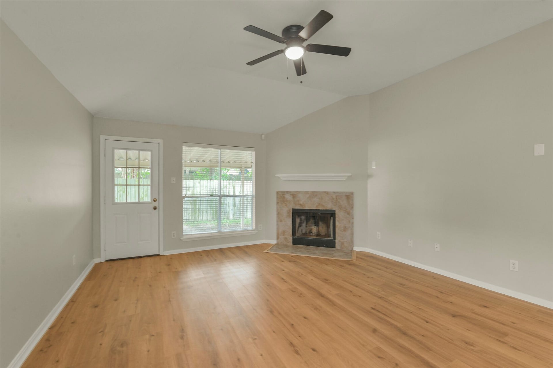 10534 Twin Circle Dr, Montgomery, TX 77356 10534 Twin Circle Dr, Montgomery, TX 77356