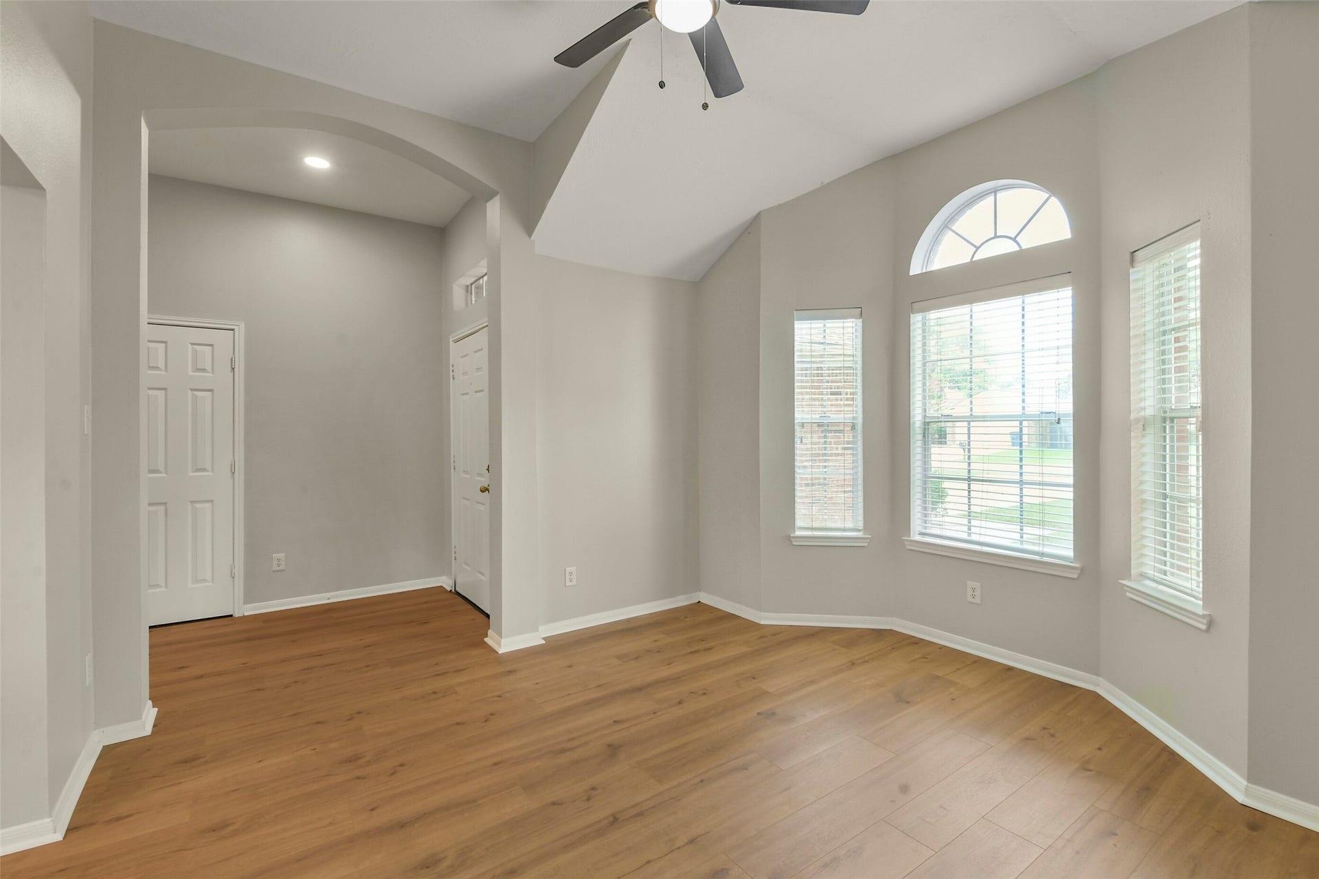 10534 Twin Circle Dr, Montgomery, TX 77356 10534 Twin Circle Dr, Montgomery, TX 77356