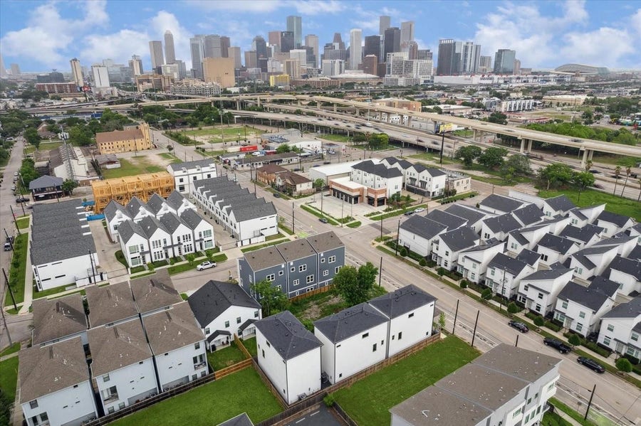 Property photo for 2508 Gray Street, Houston, TX