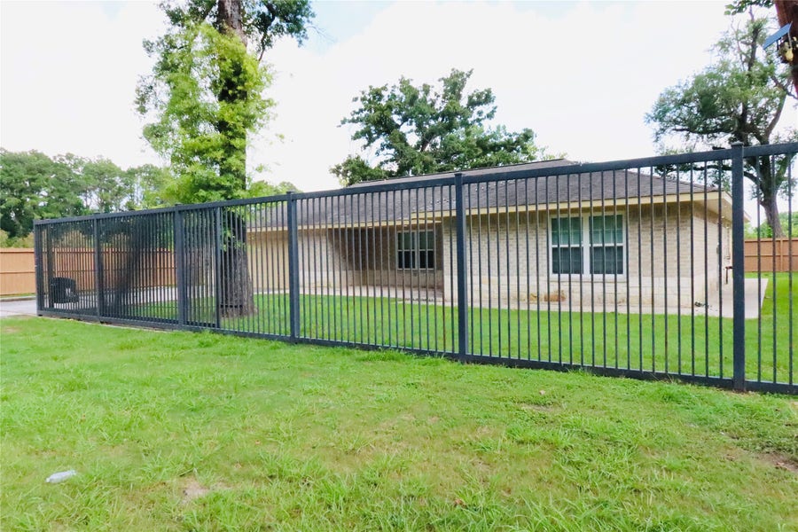 Property photo for 13121 Unison Rd, Houston, TX