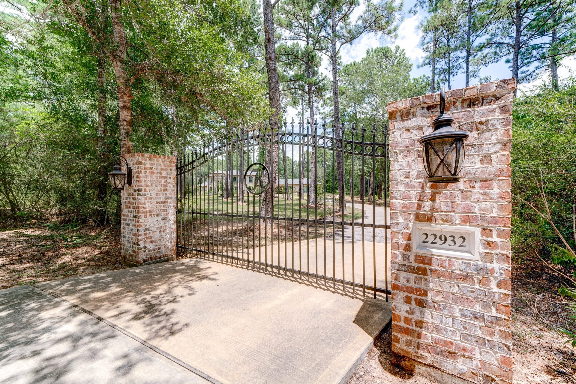 22932 Nichols Sawmill Road, Hockley, TX 77447