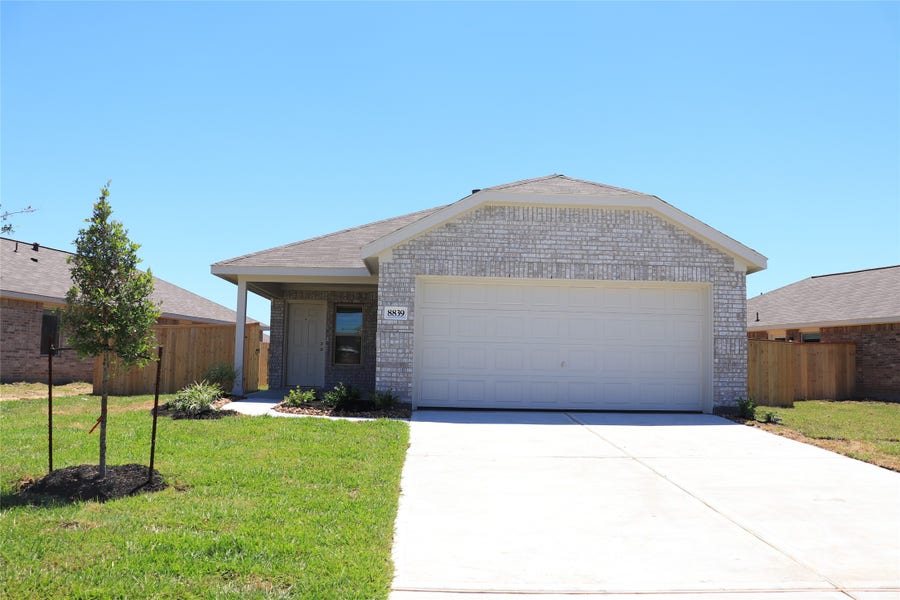Property photo for 8839 Wooster Trail Drive, Baytown, TX