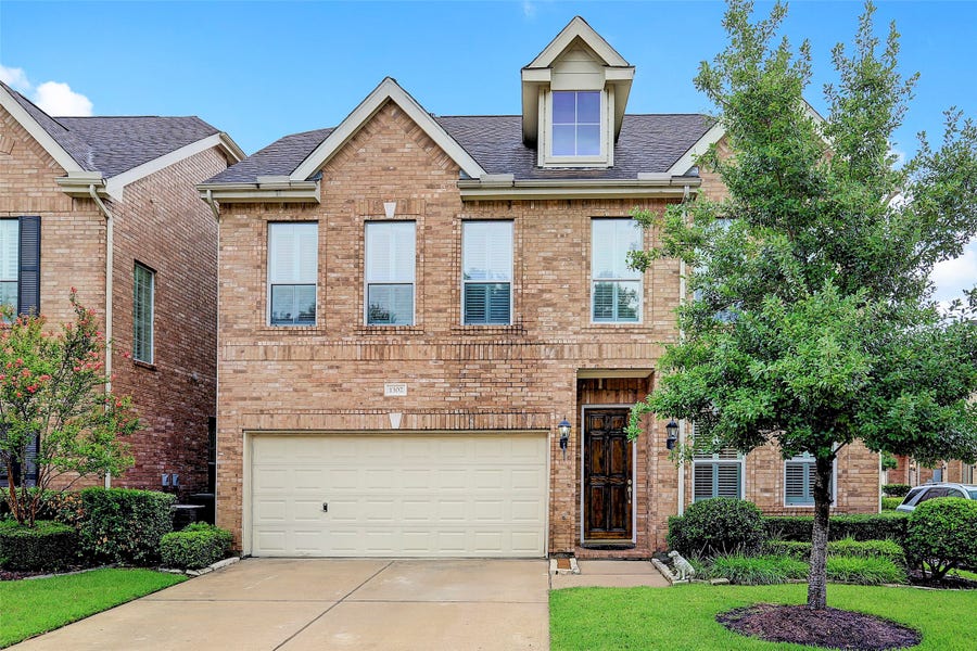Property photo for 1302 W Park At Shady Villa, Houston, TX