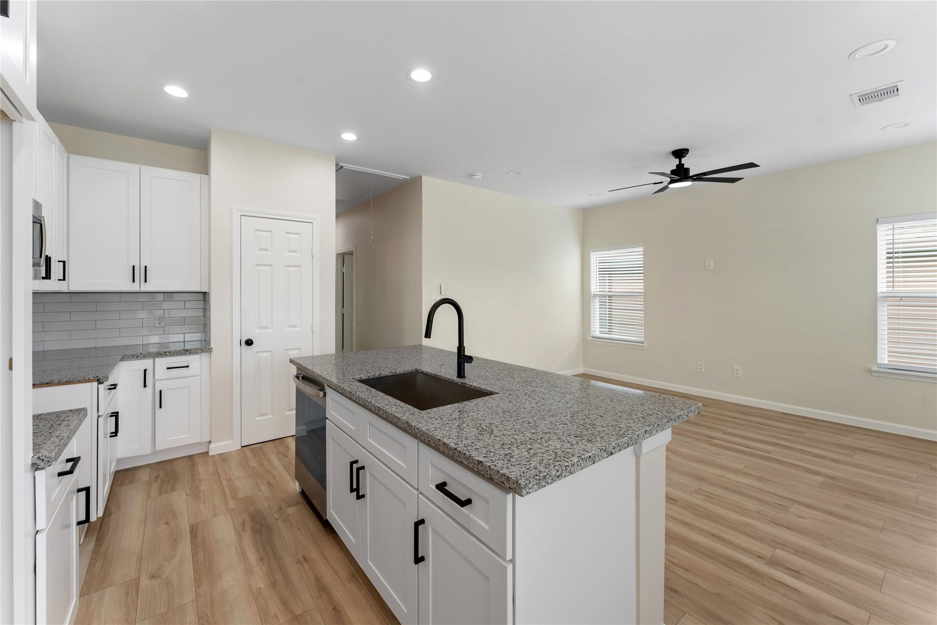 5323 Groveton Street, #A, Houston, TX 77033 5323 Groveton Street, #A, Houston, TX 77033