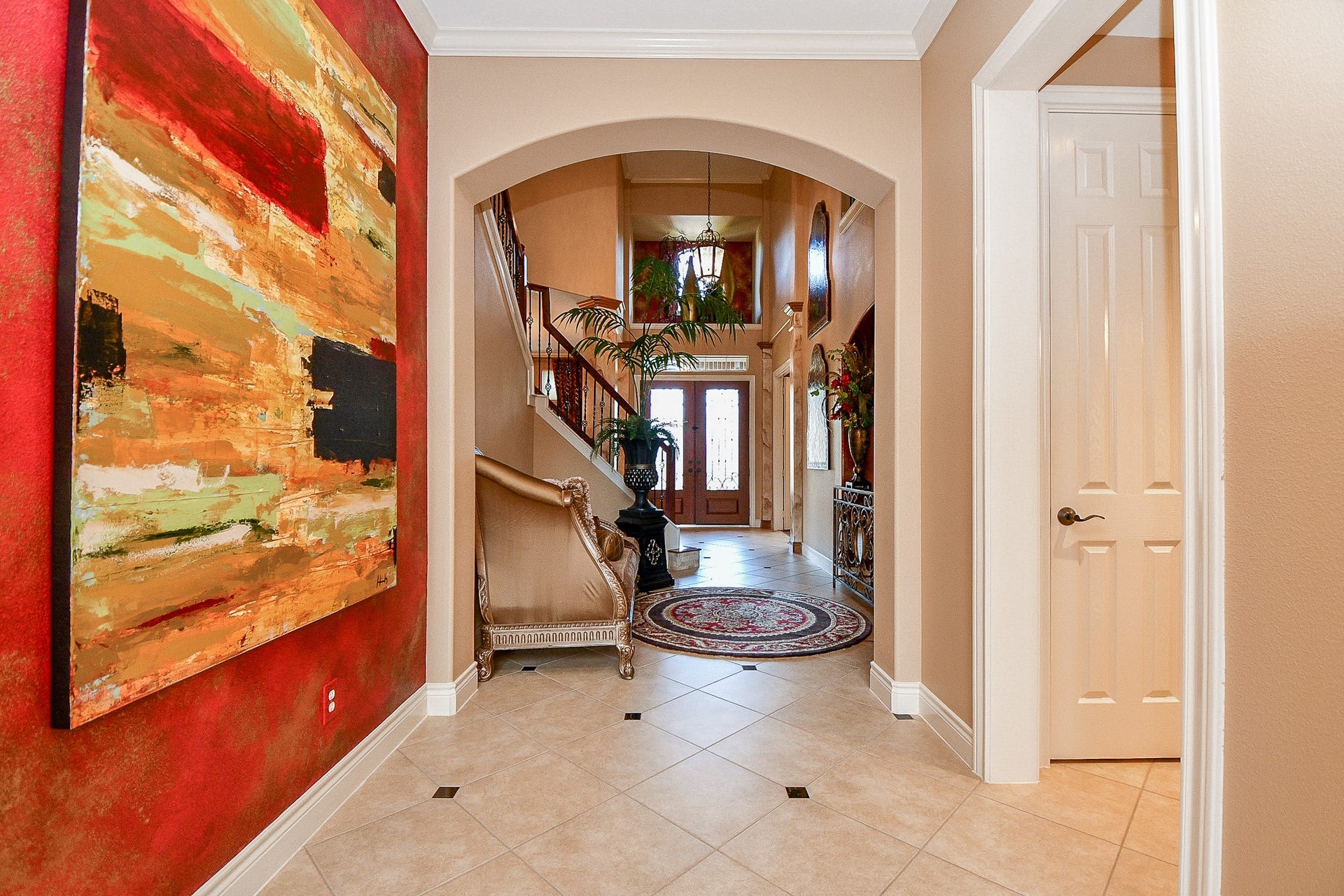 826 Delford Way, Sugar Land, TX 77479 WIDE EXTENDED ENTRY TO GIVE THE HOME AN OPEN FEEL