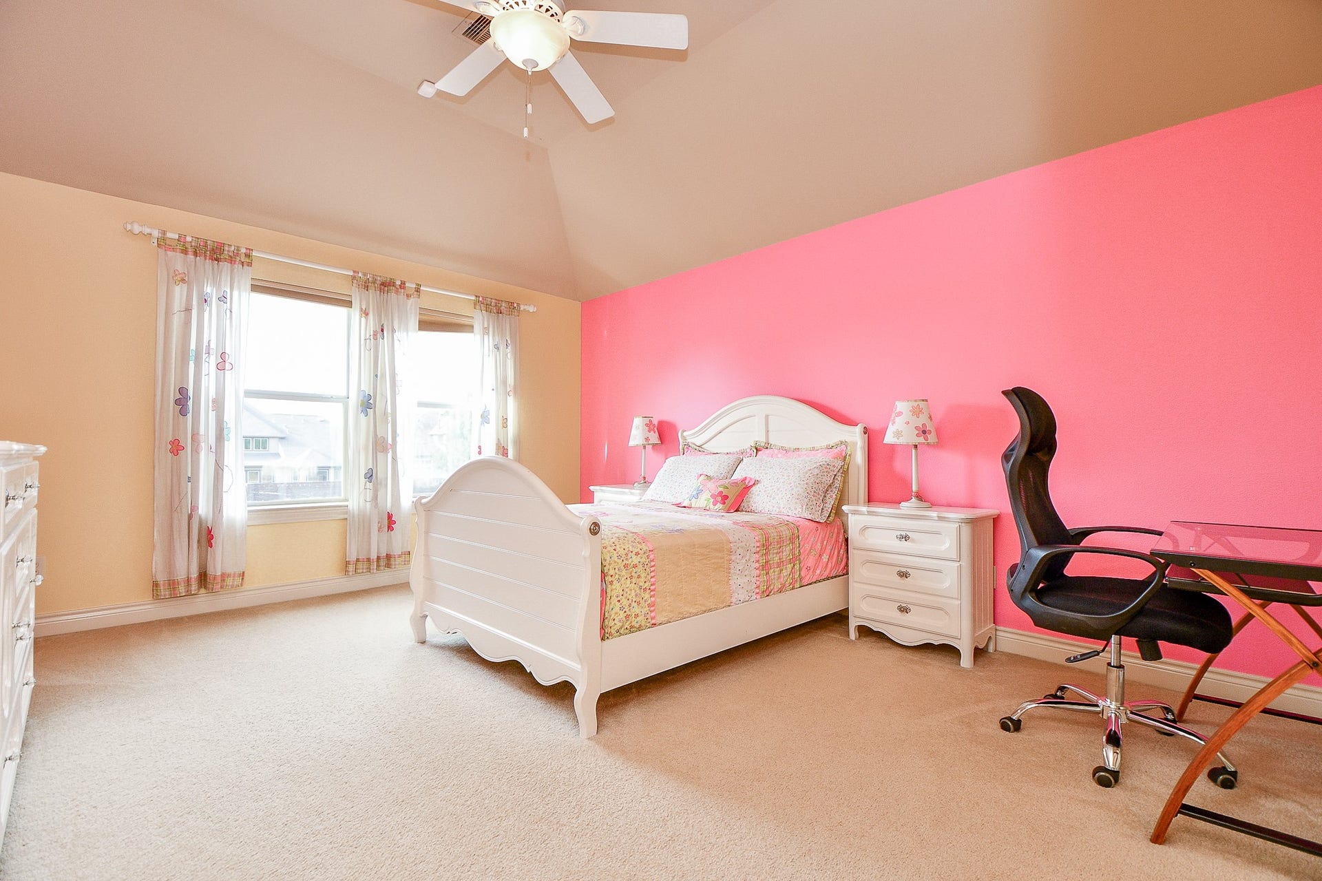826 Delford Way, Sugar Land, TX 77479 LARGE SECONDARY BEDROOM DOWN