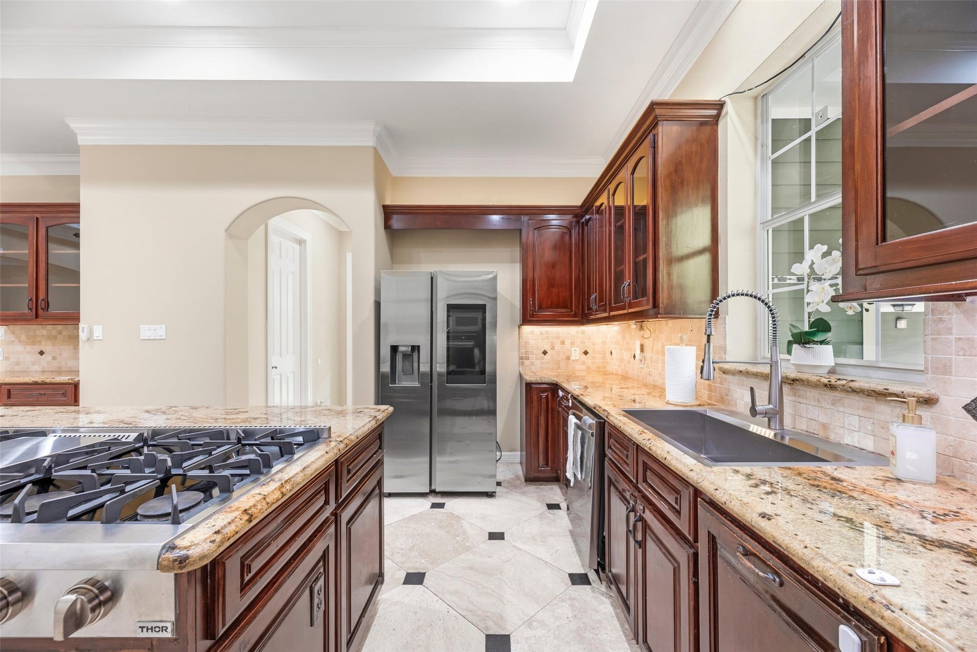 10 Rollingwood Drive, Houston, TX 77080