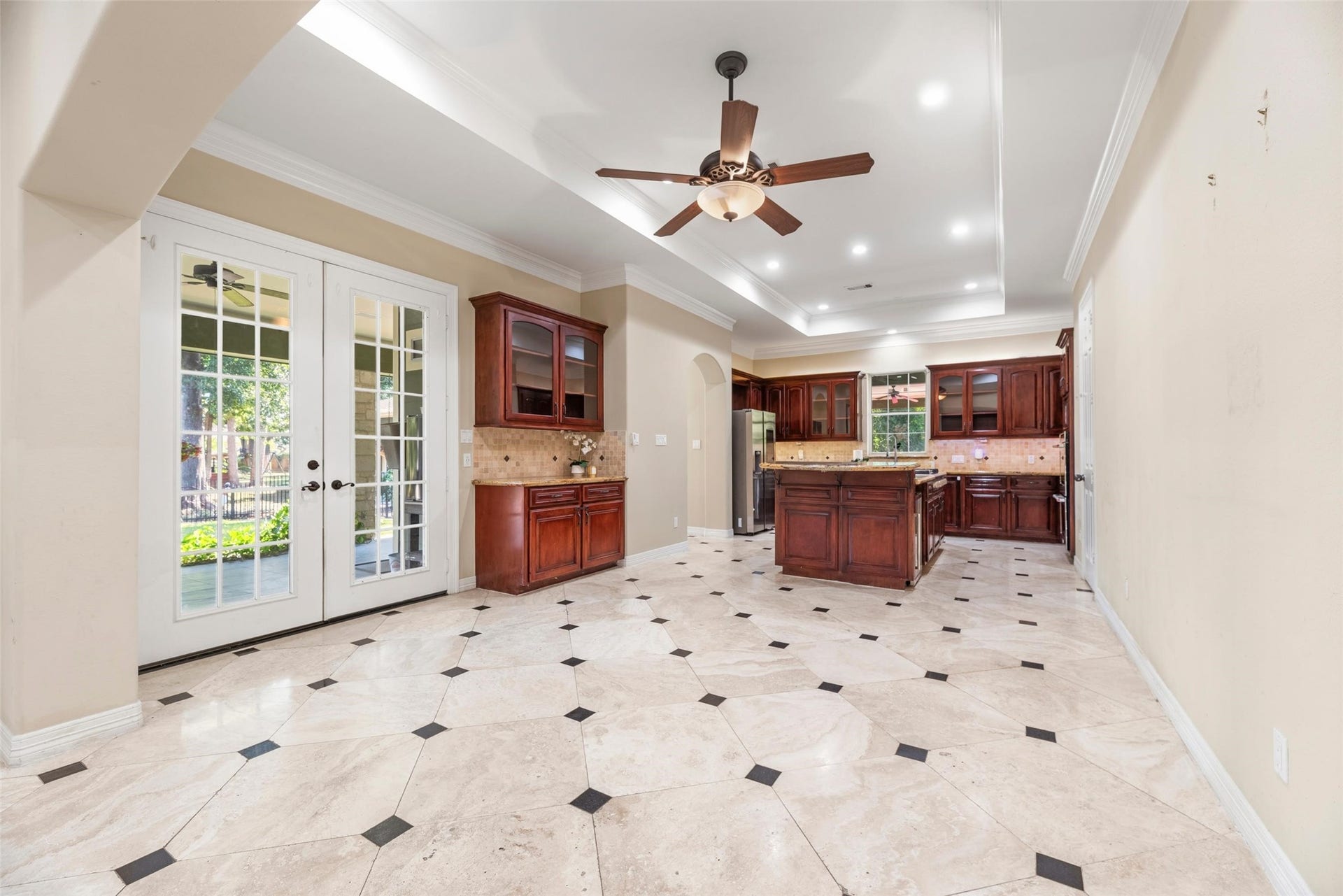 10 Rollingwood Drive, Houston, TX 77080