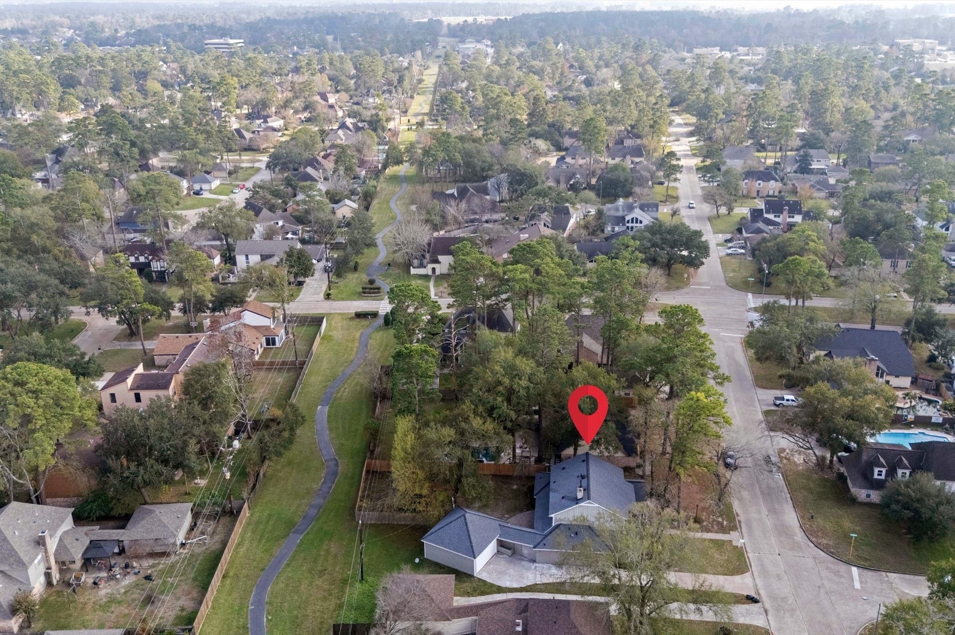 The neighborhood has a nice footprint with wide streets and lots of trees!