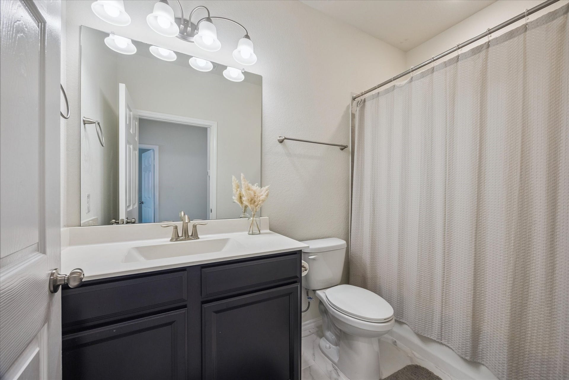 1817 Agoura Hills Dr, Houston, TX 77080 1817 Agoura Hills Dr, Houston, TX 77080