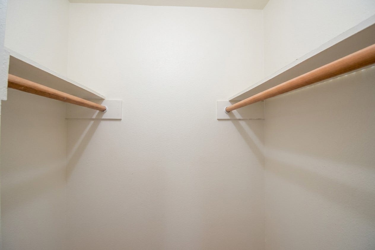 427 Sunset Drive, #7, Dickinson, TX 77539 Wal In Closet