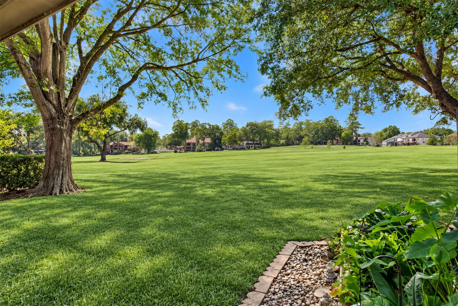 Sit on your back patio and enjoy not having any neighbors.