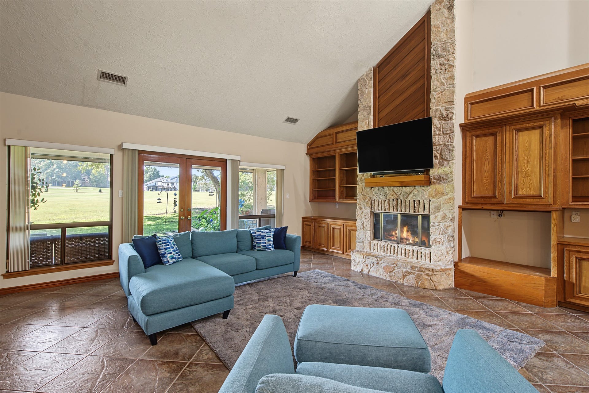 Another view of the living room.