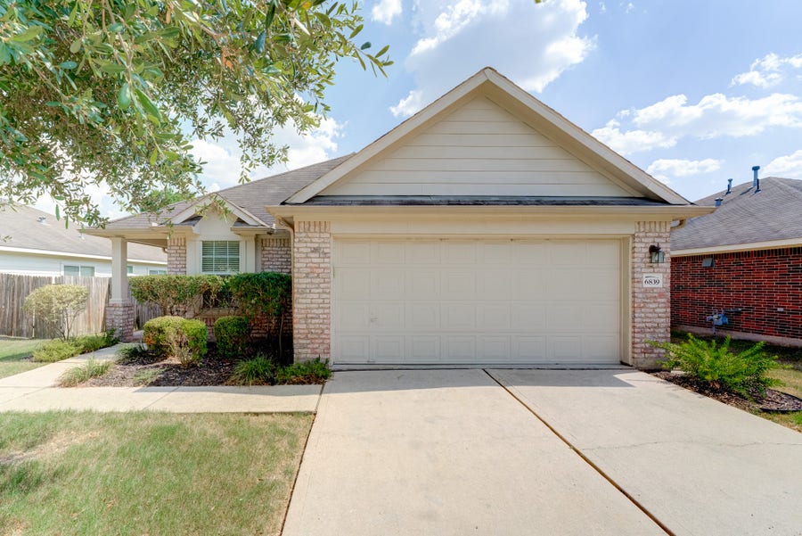 Property photo for 6839 Tammany Manor Lane, Spring, TX