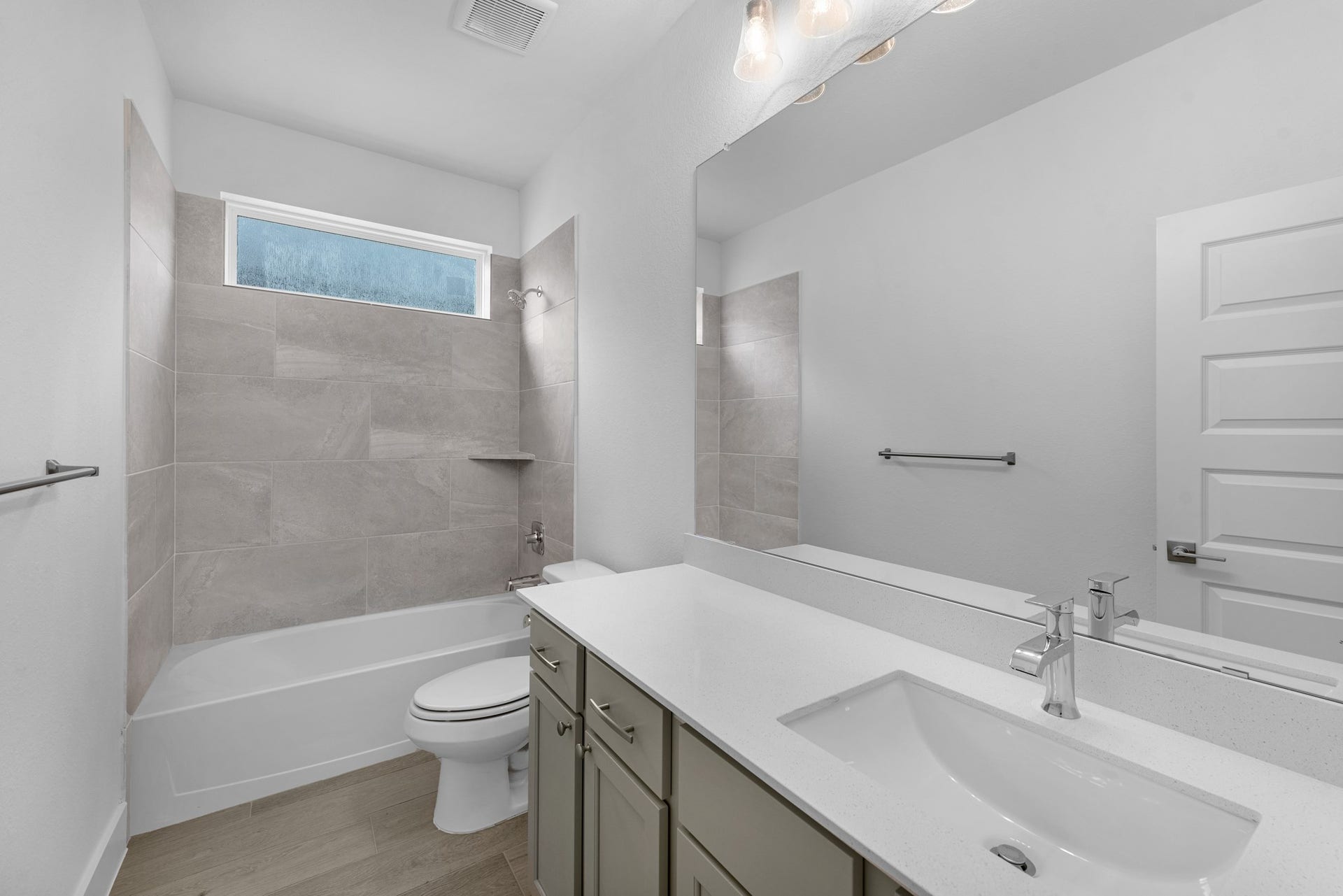 4511 Breezewood Drive, Rosenberg, TX 77471
