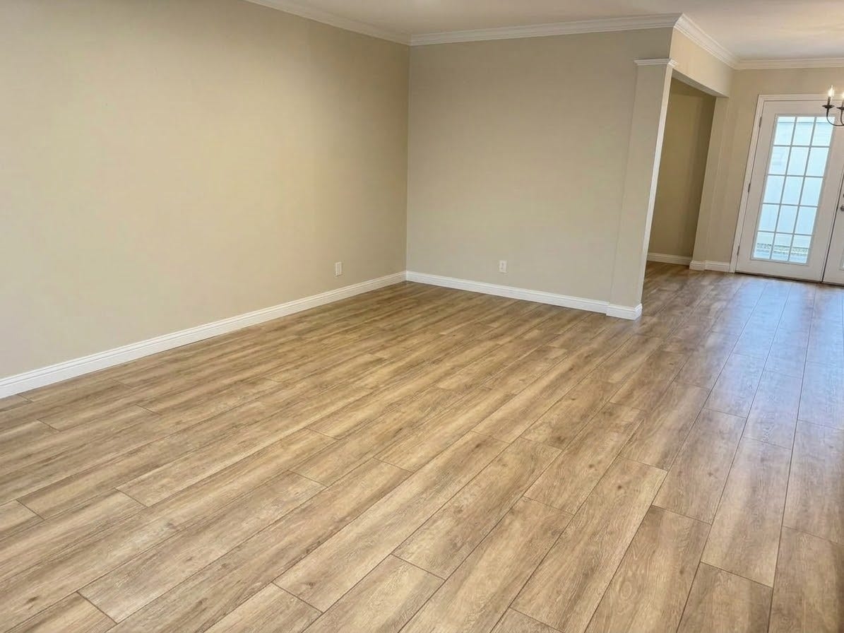 2649 Marilee Lane, Houston, TX 77057 Living room